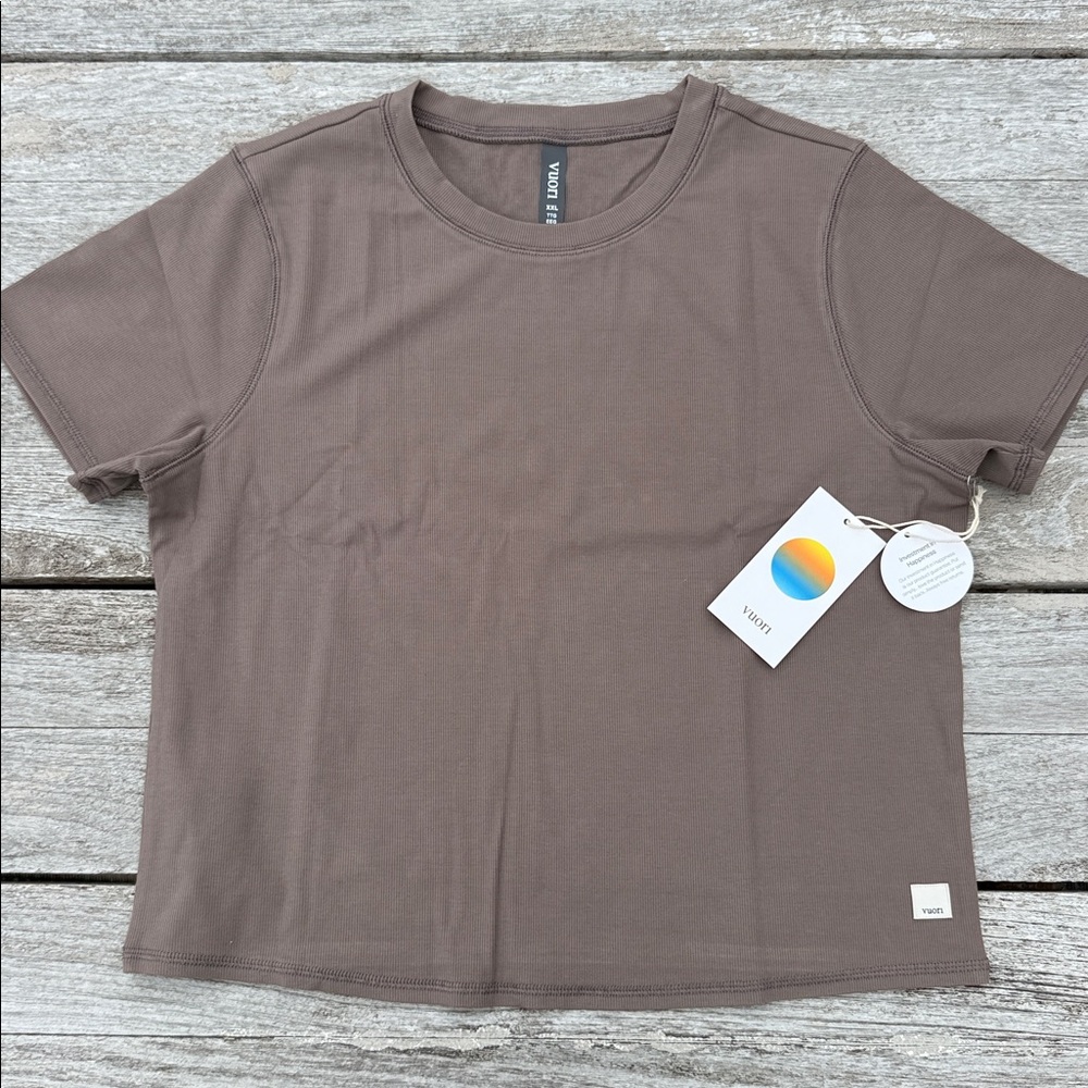 Vuori Pose Fitted T-Shirt - Women's tee size XXL‎ NWT SMOKEY TAUPE
